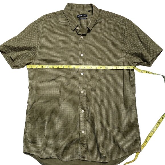 Stitch Note Green Short Sleeve Button Up with White Polka Dots Size L - Picture 5 of 6